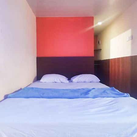 Hotel Container Inn Mitra Reddoorz Gadok Esterno foto