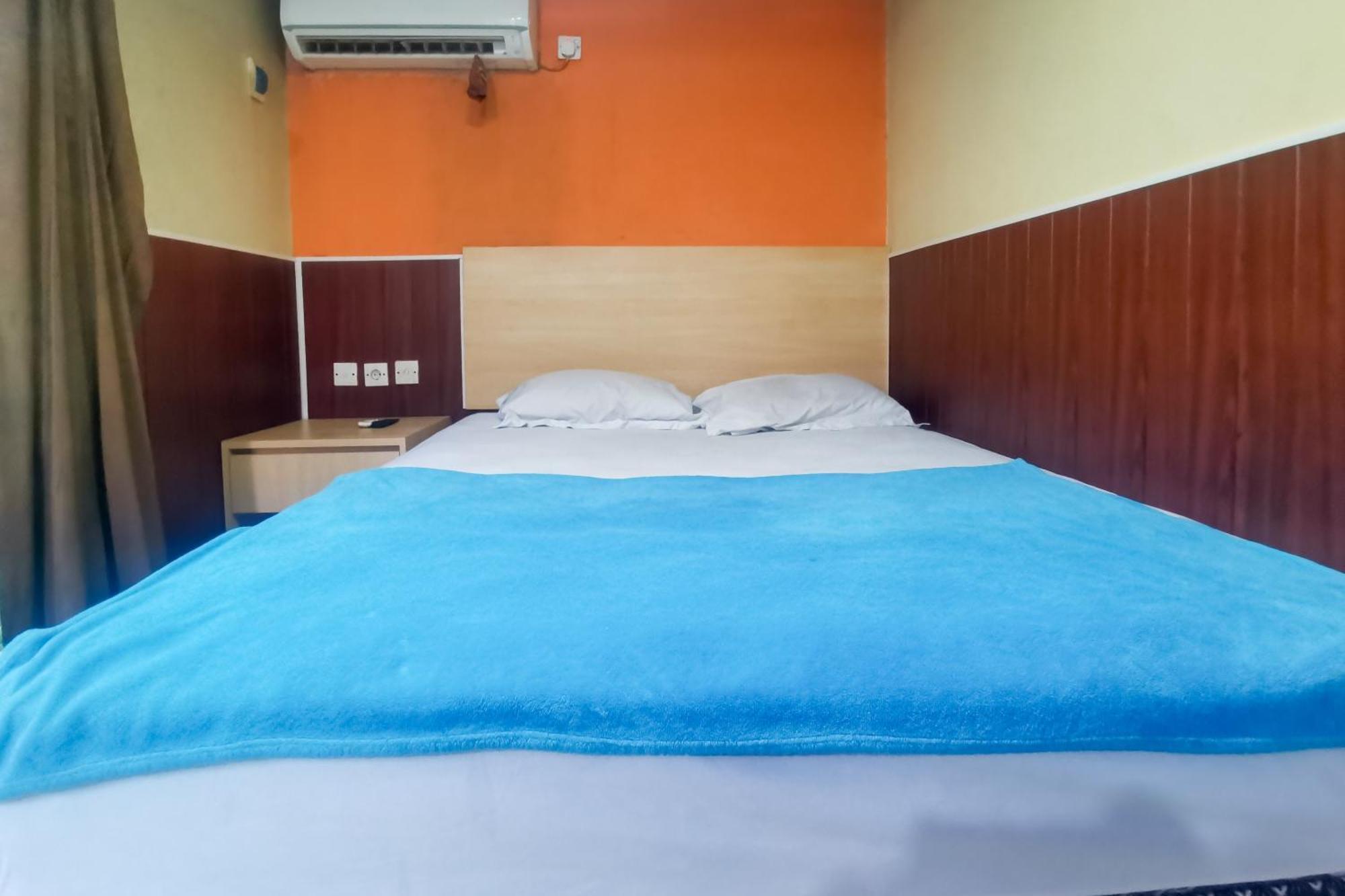 Hotel Container Inn Mitra Reddoorz Gadok Esterno foto