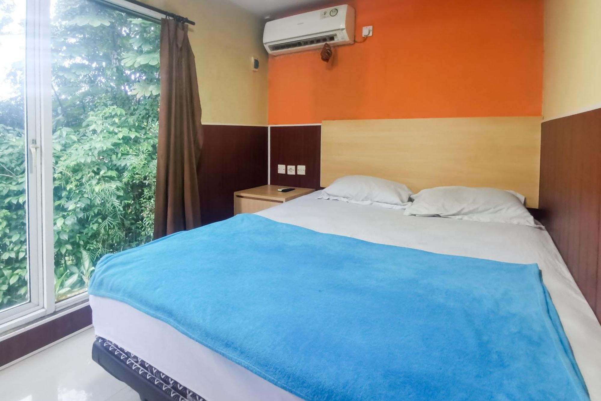 Hotel Container Inn Mitra Reddoorz Gadok Esterno foto